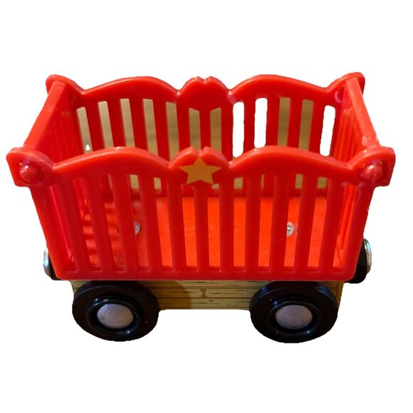 Lot of 3 Melissa and Doug Magnetic Train Engine, Red Cage And Red Car SEE PICS - Picture 8 of 14